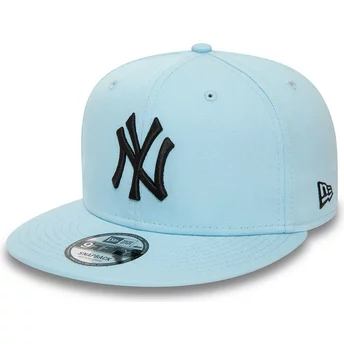 Gorra plana azul claro snapback con logo negro 9FIFTY League Essential de New York Yankees MLB de New Era