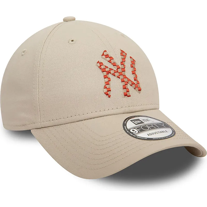 petten-gebogen-beige-verstelbare-band-9forty-seasonal-infill-van-new-york-yankees-mlb-van-new-era
