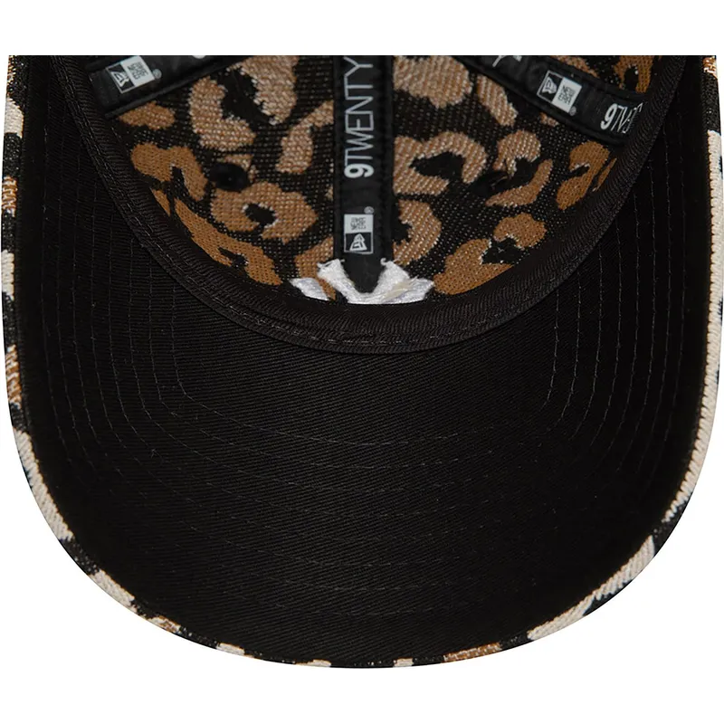 petten-gebogen-luipaard-verstelbare-band-9forty-jacquard-van-new-york-yankees-mlb-van-new-era