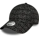 new-era-new-york-yankees-mlb-9forty-monogram-justerbar-sort-buet-kasket-til-kvinder