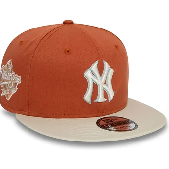 Brun og beige flad snapback kasket 9FIFTY Patch af New York Yankees MLB fra New Era