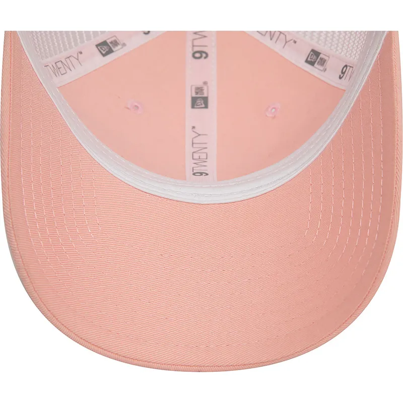 petten-gebogen-roze-verstelbaar-9twenty-van-new-era