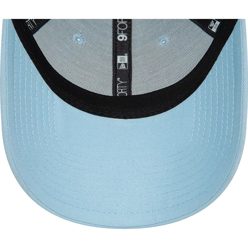 petten-gebogen-blauw-verstelbaar-9forty-essential-van-new-era