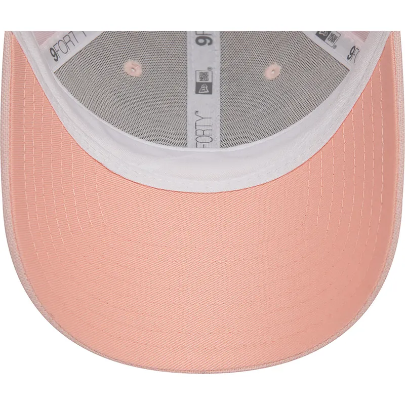 cap-gebogen-pink-adjustable-strap-9forty-linen-van-new-york-yankees-mlb-van-new-era