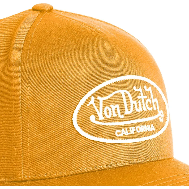petten-gebogen-bruin-verstelbare-band-lof-c3-van-von-dutch