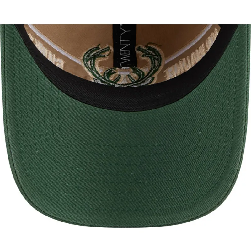 braune-und-grune-verstellbare-curved-cap-9twenty-draft-2024-der-milwaukee-bucks-nba-von-new-era