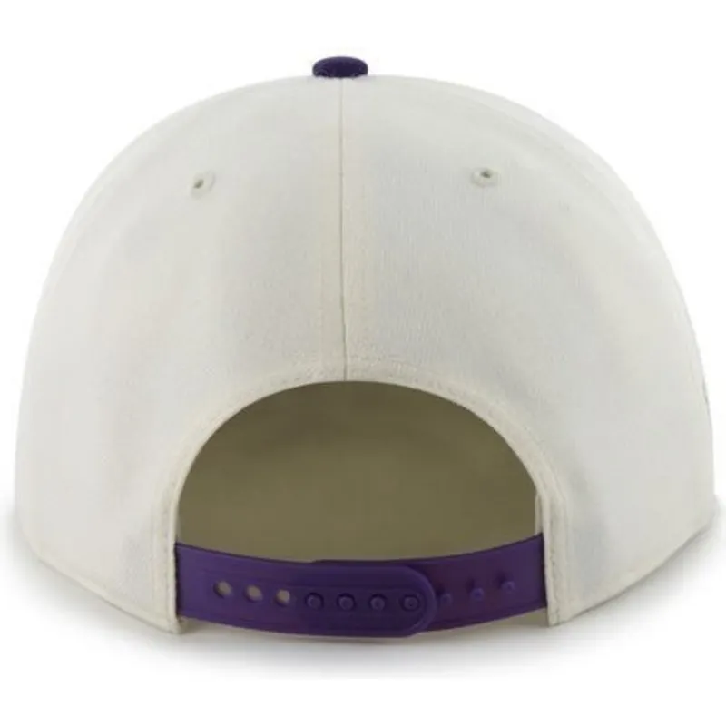 petten-plat-wit-snapback-van-los-angeles-kings-nhl-van-47-brand