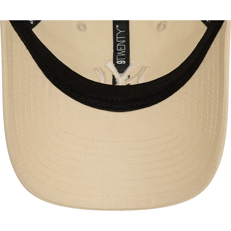 petten-gebogen-beige-verstelbaar-9twenty-league-essential-van-new-york-yankees-mlb-van-new-era petten-gebogen-beige-verstelbaar-9twenty-league-essential-van-new-york-yankees-mlb-van-new-era