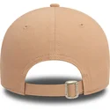 gorra-curva-beige-ajustable-9forty-essential-de-new-era