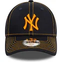 cappellino-blu-navy-regolabile-con-logo-arancione-per-bambino-9forty-stitch-dei-new-york-yankees-mlb-di-new-era