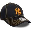 casquette-courbee-bleue-marine-ajustable-avec-logo-orange-pour-enfant-9forty-stitch-new-york-yankees-mlb-new-era