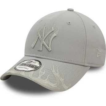 Gorra curva gris ajustable con logo gris 9FORTY Flame de New York Yankees MLB de New Era