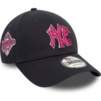 Justerbar marinblått böjd keps med rosa logotyp 9FORTY Flower Icon från New York Yankees MLB av New Era