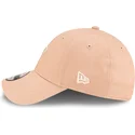 beige-justerbar-9forty-seasonal-kasket-med-buet-skygge-fra-mclaren-racing-formula-1-af-new-era