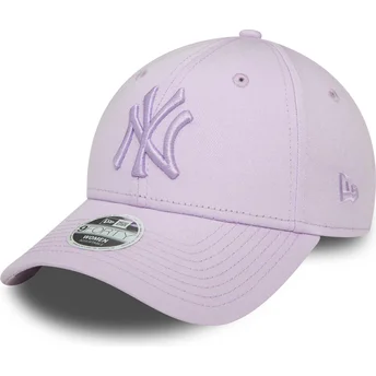 Cappellino con visiera curva viola regolabile con logo viola da donna 9FORTY League Essential dei New York Yankees MLB di New Era
