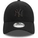 czarna-zakrzywiona-czapka-regulowana-9forty-check-infill-new-york-yankees-mlb-od-new-era