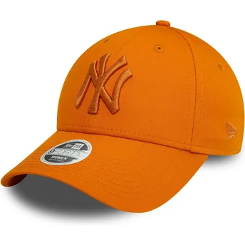 Gorra curva naranja ajustable para mujer con logo naranja 9FORTY League Essential de New York Yankees MLB de New Era