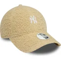 petten-gebogen-beige-verstelbaar-9forty-borg-van-new-york-yankees-mlb-van-new-era