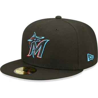 Petten plat zwart fitted 59FIFTY AC Perf van Miami Marlins MLB van New Era