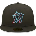 petten-plat-zwart-fitted-59fifty-ac-perf-van-miami-marlins-mlb-van-new-era
