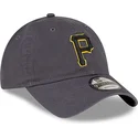 petten-gebogen-grijs-verstelbare-band-9twenty-core-classic-van-pittsburgh-pirates-mlb-van-new-era