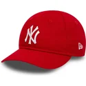 cappellino-curvo-rosso-regolabile-per-bambino-9forty-league-essential-inf-dei-new-york-yankees-mlb-di-new-era