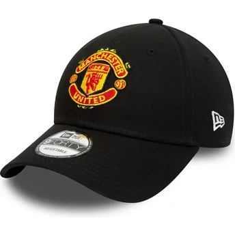 Cappellino visiera curva nero regolabile 9FORTY Essential di Manchester United Football Club di New Era