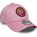 petten-gebogen-roze-verstelbare-band-9forty-core-van-porcinos-fc-kings-league-van-new-era