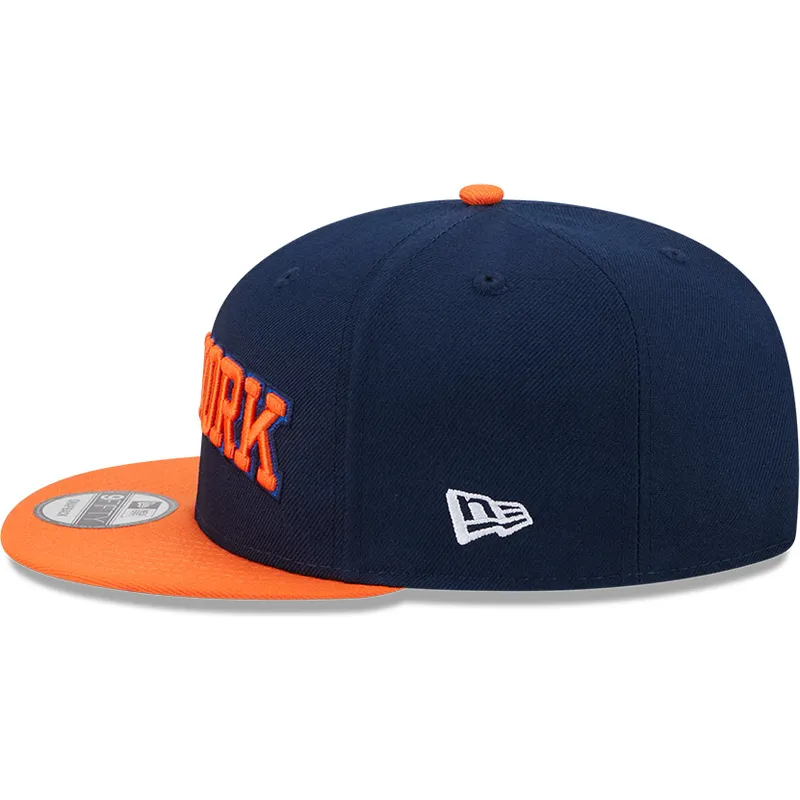 flad-kasket-marinebla-og-orange-snapback-9fifty-statement-fra-new-york-knicks-nba-fra-new-era