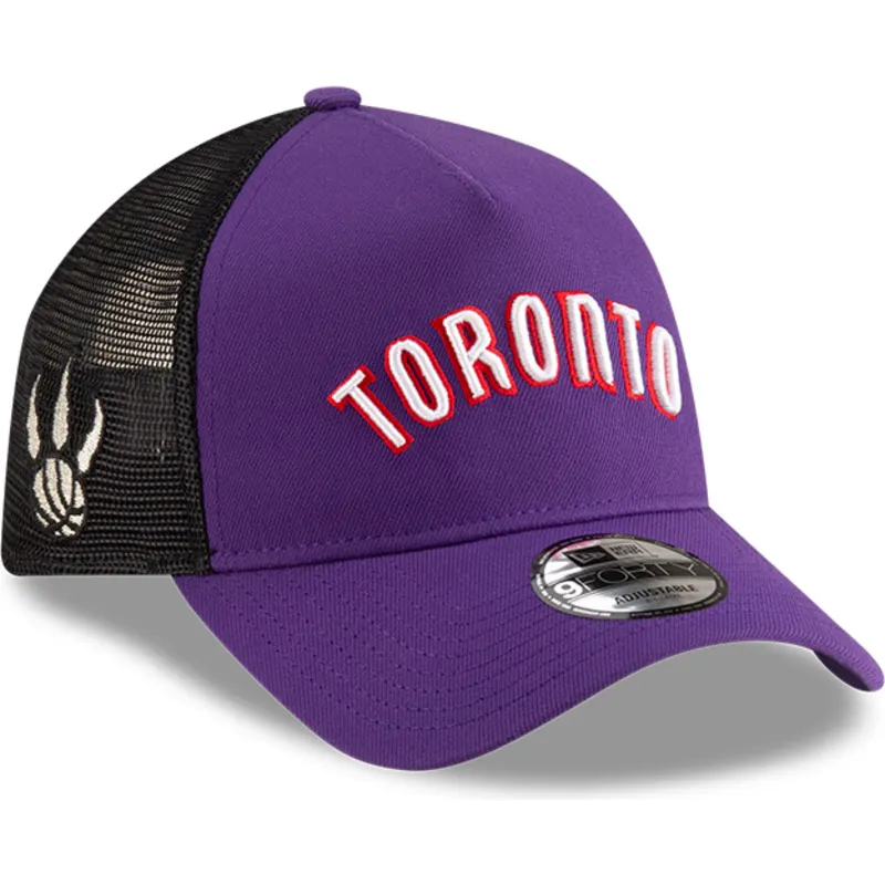 violet-og-sort-a-frame-classic-trucker-kasket-fra-toronto-raptors-nba-fra-new-era