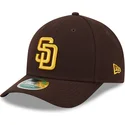 brun-buet-snapback-9forty-m-crown-player-replica-san-diego-padres-mlb-kasket-fra-new-era