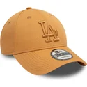 casquette-courbee-marron-claire-ajustable-avec-logo-marron-9forty-league-essential-los-angeles-dodgers-mlb-new-era