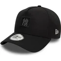 cappellino-nero-snapback-9forty-a-frame-metallic-patch-dei-new-york-yankees-mlb-di-new-era