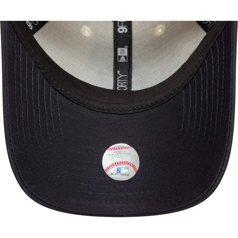 petten-gebogen-beige-verstelbaar-9forty-colour-block-van-new-york-yankees-mlb-van-new-era