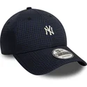 justerbar-marinebla-buet-kasket-9forty-seersucker-fra-new-york-yankees-mlb-fra-new-era