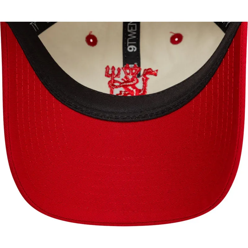 petten-gebogen-rood-verstelbaar-9twenty-contrast-visor-van-manchester-united-football-club-premier-league-van-new-era