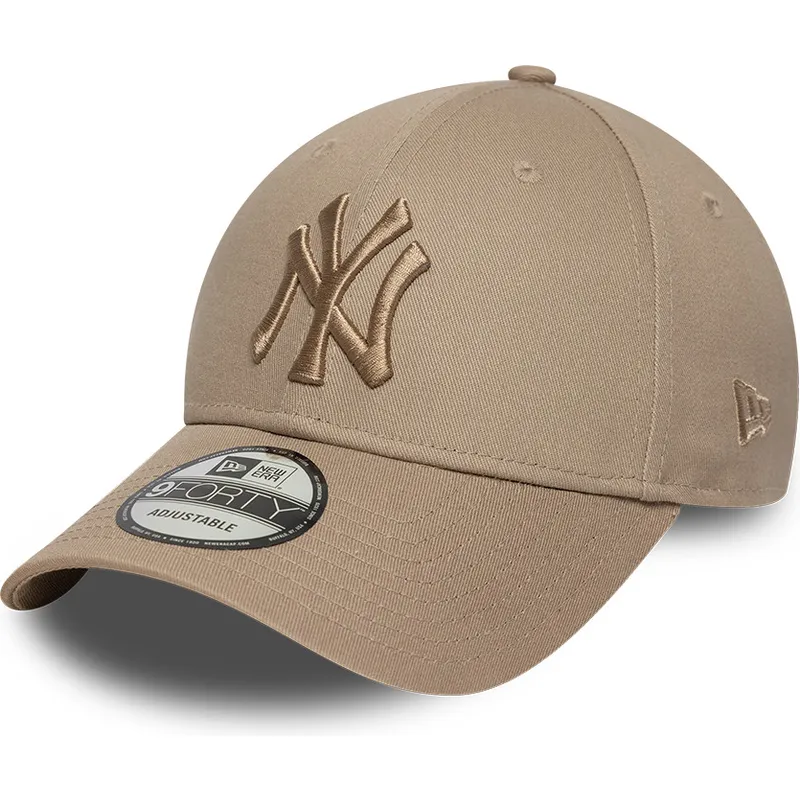 cappellino-curvo-marrone-chiaro-regolabile-con-logo-marrone-9forty-league-essential-di-new-york-yankees-mlb-di-new-era