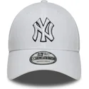 weisse-verstellbare-9forty-curved-cap-outline-der-new-york-yankees-mlb-von-new-era