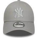 petten-gebogen-grijs-verstelbare-band-9forty-outline-van-new-york-yankees-mlb-van-new-era