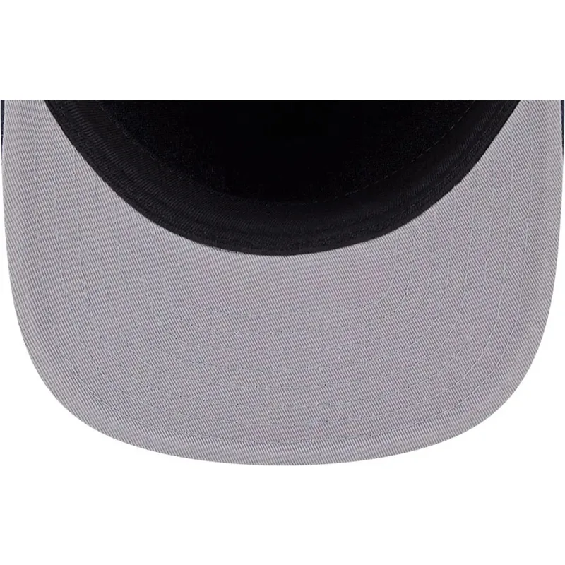 cappello-piatto-blu-navy-chiuso-59fifty-a-frame-championship-side-flag-dei-new-york-yankees-mlb-di-new-era
