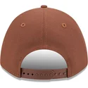 petten-gebogen-bruin-snapback-9forty-m-crown-a-frame-motorsport-van-new-york-yankees-mlb-van-new-era