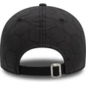 gorra-curva-negra-ajustable-con-logo-negro-9forty-quilted-de-new-york-yankees-mlb-de-new-era