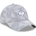 verstellbare-graue-damen-cap-mit-gebogenem-schirm-9twenty-leaf-open-back-spring-training-fan-pack-2025-der-new-york-yankees-mlb-