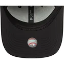 schwarze-verstellbare-kappe-mit-gebogenem-schirm-und-beigem-logo-9forty-recycled-new-york-yankees-mlb-von-new-era