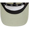 gorra-curva-beige-y-verde-ajustable-runner-tech-de-new-era