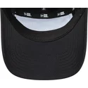 gorra-curva-negra-ajustable-runner-tech-de-new-era