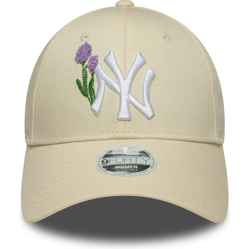 bezowa-regulowana-czapka-z-daszkiem-dla-kobiet-9forty-beaded-new-york-yankees-mlb-new-era
