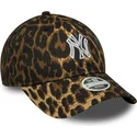 justerbar-leopardskarmkeps-for-kvinnor-9twenty-outline-new-york-yankees-mlb-fran-new-era