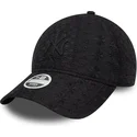 petten-gebogen-zwart-verstelbare-band-9twenty-broderie-van-new-york-yankees-mlb-van-new-era