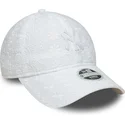 petten-gebogen-wit-verstelbaar-9twenty-broderie-van-new-york-yankees-mlb-van-new-era